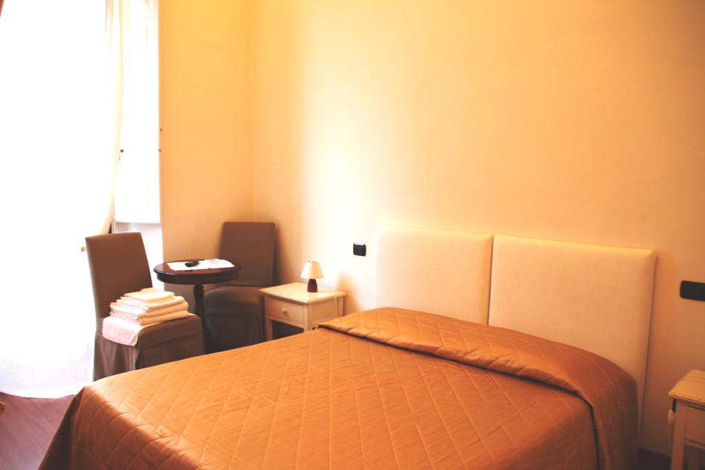 B&B Magnifico Messere Firenze Ruang foto