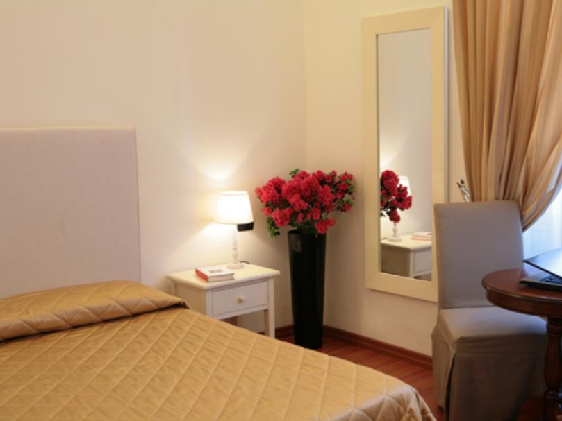 B&B Magnifico Messere Firenze Bagian luar foto